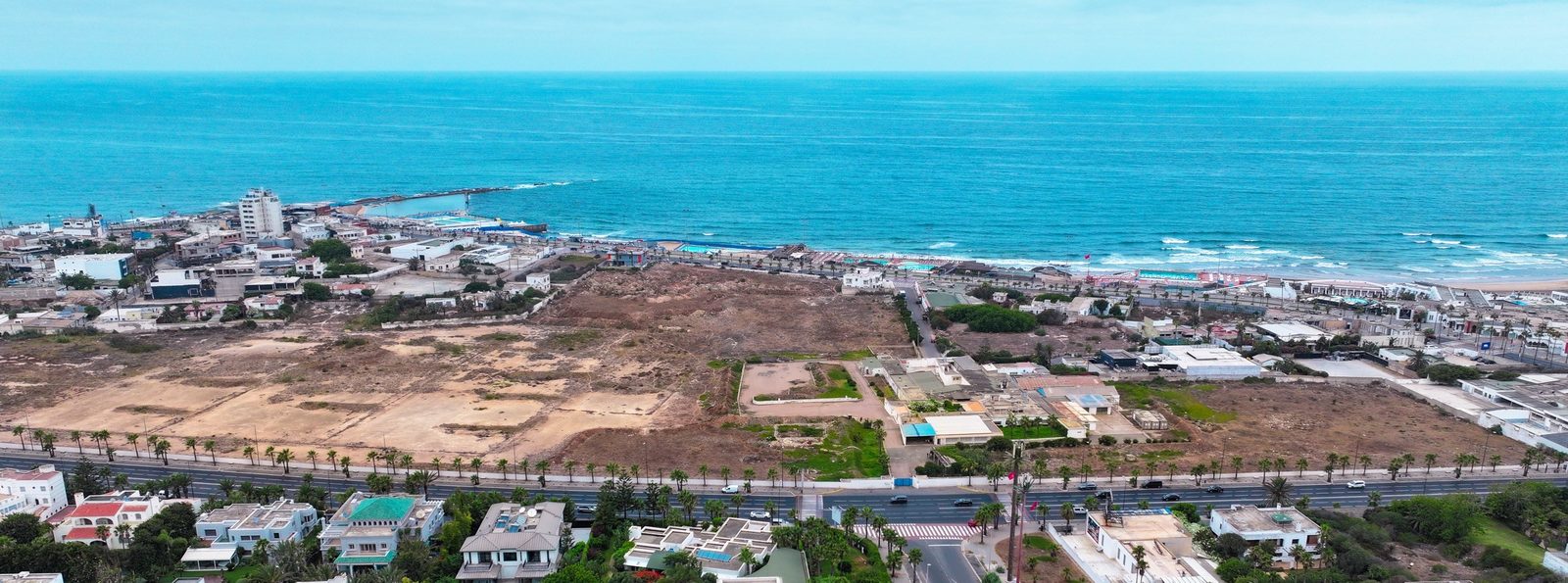 La Corniche — land context 1